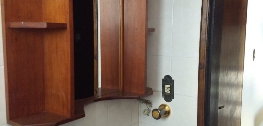 Amplo apartamento central