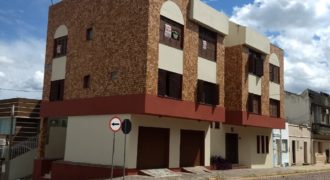 Amplo apartamento central