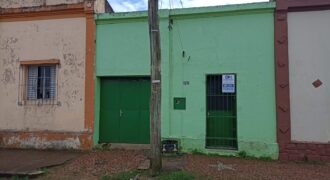 CASA A MEIA QUADRA PRAÇA DAS CARRETAS