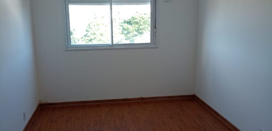 EXCELENTE APARTAMENTO CENTRAL NOVO