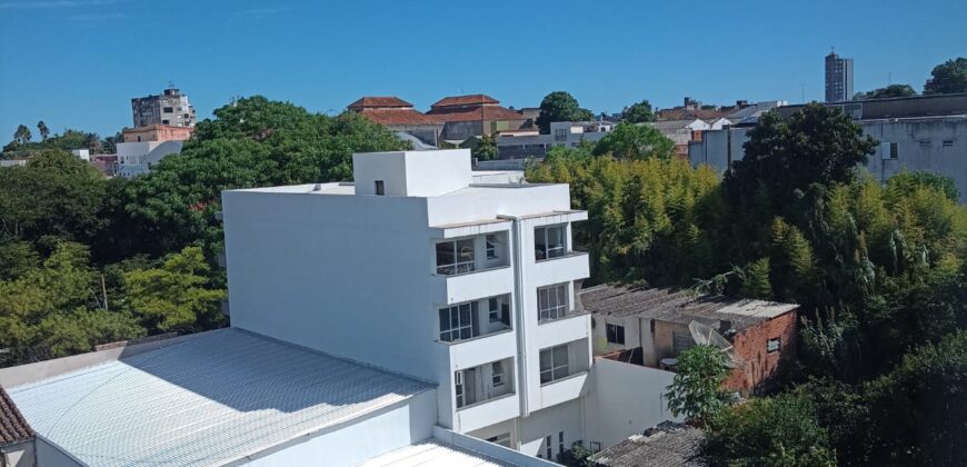 EXCELENTE APARTAMENTO CENTRAL NOVO