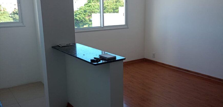 EXCELENTE APARTAMENTO CENTRAL NOVO