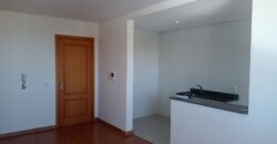 EXCELENTE APARTAMENTO CENTRAL NOVO