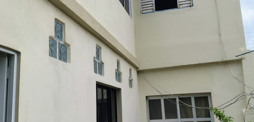 BOM SOBRADO TODO REFORMADO