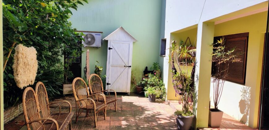 EXCELENTE CASA ÓTIMO ACABAMENTO