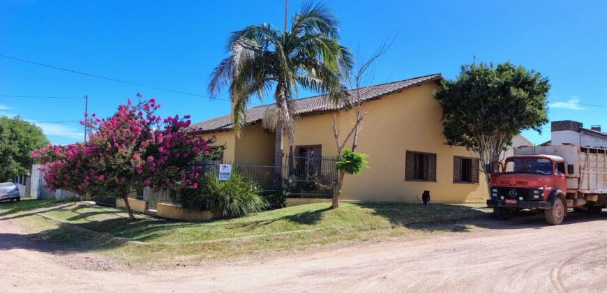 EXCELENTE CASA ÓTIMO ACABAMENTO