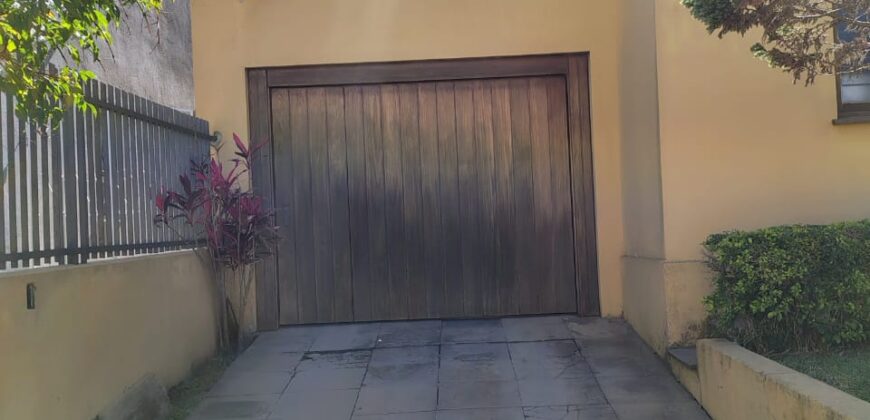 EXCELENTE CASA ÓTIMO ACABAMENTO