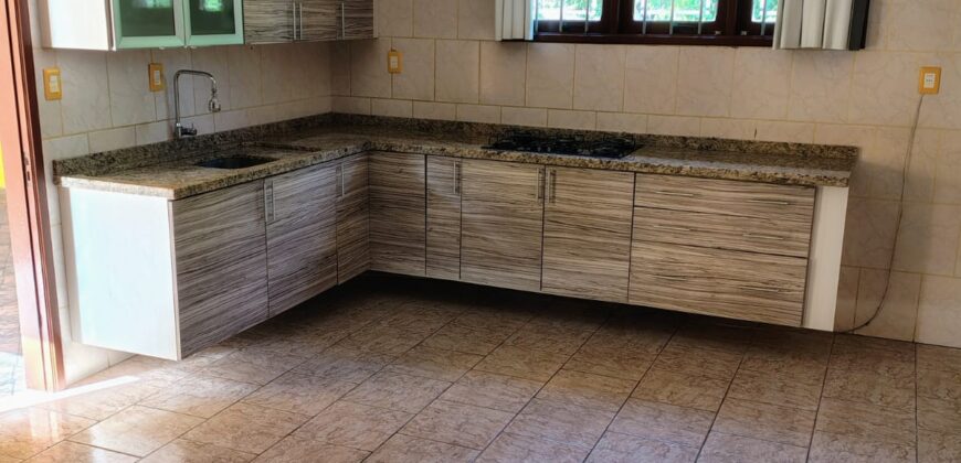 EXCELENTE IMÓVEL NO JARDIM DO CASTELO