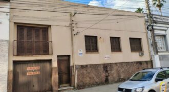 EXCELENTE CASA CENTRAL