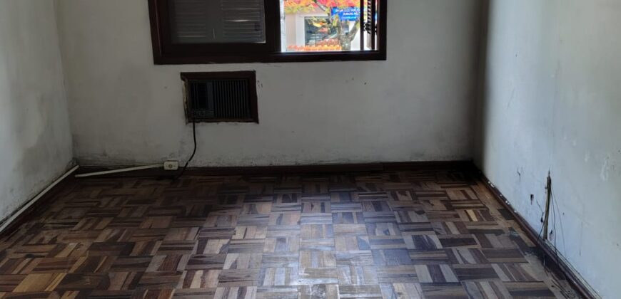 EXCELENTE CASA CENTRAL