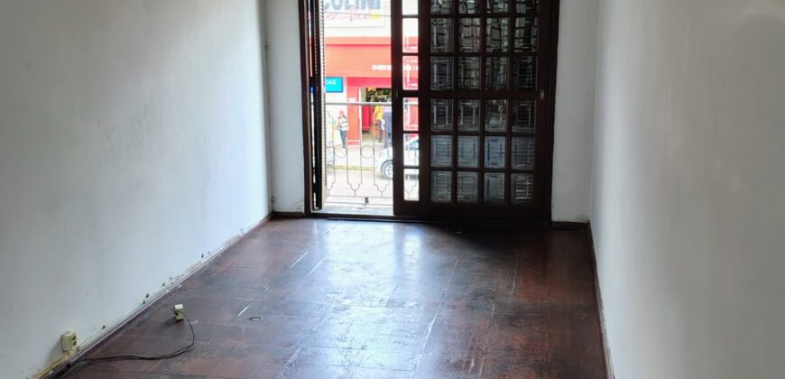 EXCELENTE CASA CENTRAL