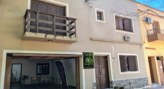 EXCELENTE CASA CENTRAL