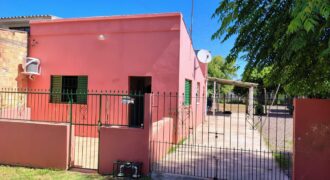 BOA CASA COM ÓTIMO TERRENO BAIRRO SÃO JUDAS