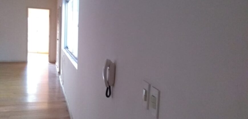 EXCELENTE APARTAMENTO CENTRAL