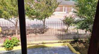 CASA DE MADEIRA NOBRE (ótima conservação)