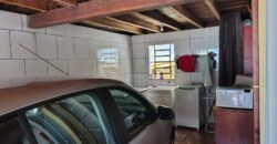 CASA DE MADEIRA NOBRE (ótima conservação)