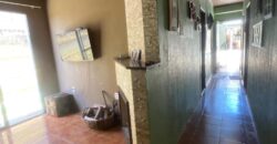 BOA CASA A MEIA QUADRA DO COLÉLIO JULINHA – MEIA QUADRA ASFALTO –