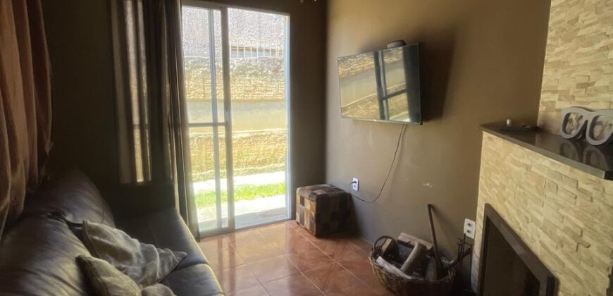 BOA CASA A MEIA QUADRA DO COLÉLIO JULINHA – MEIA QUADRA ASFALTO –