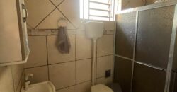 BOA CASA A MEIA QUADRA DO COLÉLIO JULINHA – MEIA QUADRA ASFALTO –