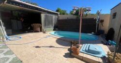 BOA CASA A MEIA QUADRA DO COLÉLIO JULINHA – MEIA QUADRA ASFALTO –