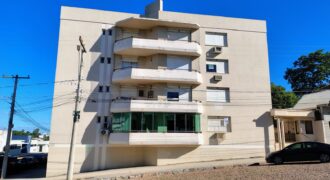 OTIMO APARTAMENTO COM SACADA