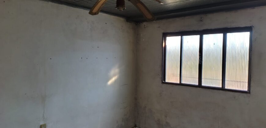 CASA COM EXCELENTE TERRENO “GETÚLIO VARGAS”