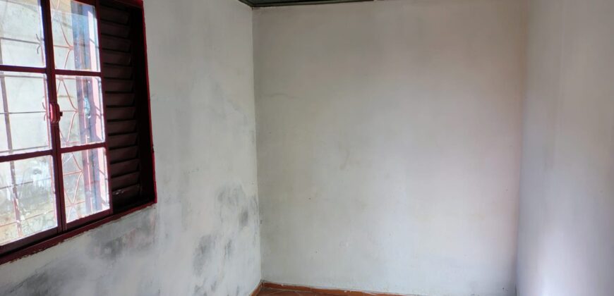 CASA COM EXCELENTE TERRENO “GETÚLIO VARGAS”