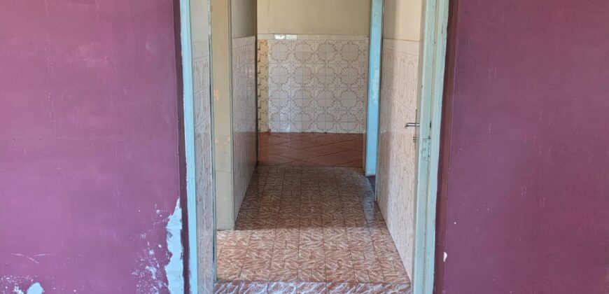 CASA COM EXCELENTE TERRENO “GETÚLIO VARGAS”