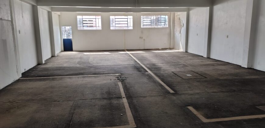 PRÉDIO COMERCIAL NO CORAÇÃO DA CIDADE