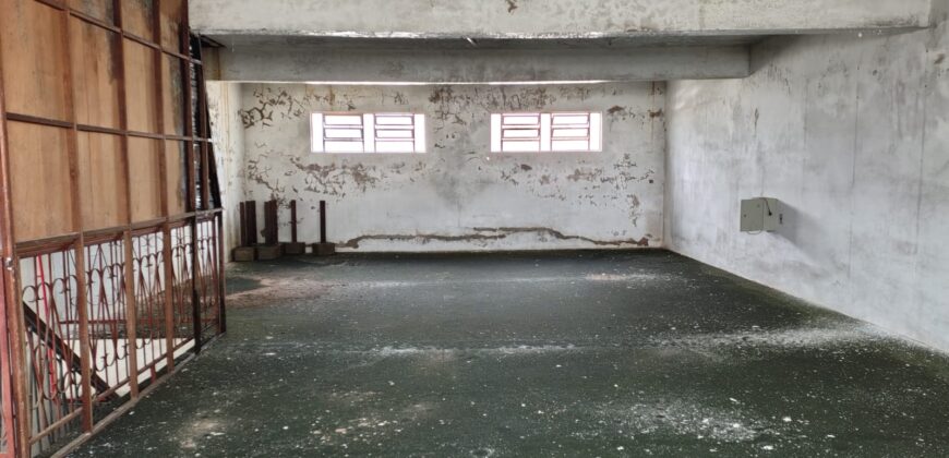 PRÉDIO COMERCIAL NO CORAÇÃO DA CIDADE